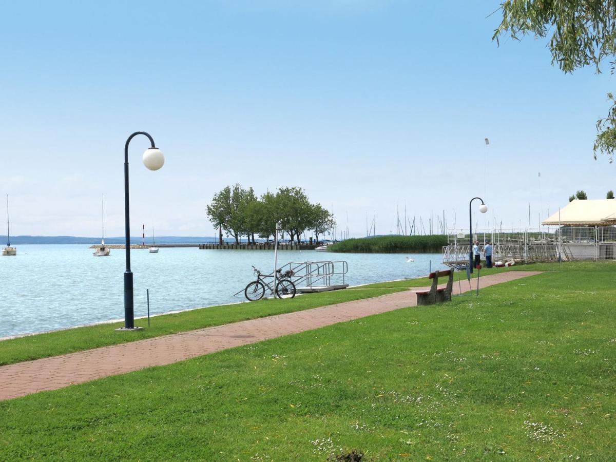 Holiday Home Balatontourist Fuered-3 By Interhome Balatonfured Exterior photo
