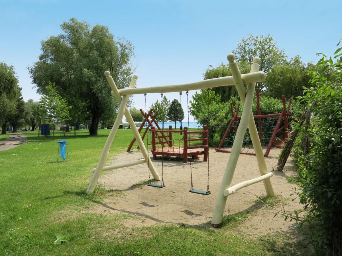 Holiday Home Balatontourist Fuered-3 By Interhome Balatonfured Exterior photo